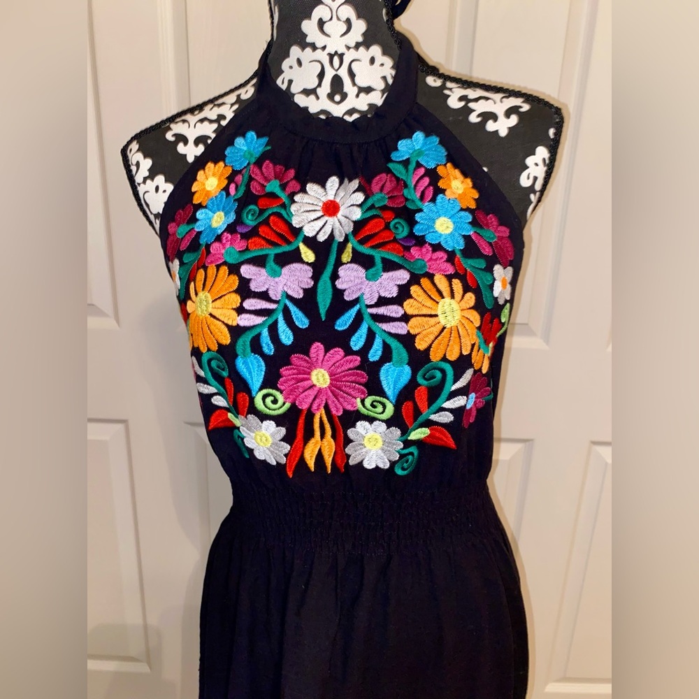 NWT Boho Floral Embroidered Halter Maxi Dress Size Small - Picture 2 of 11